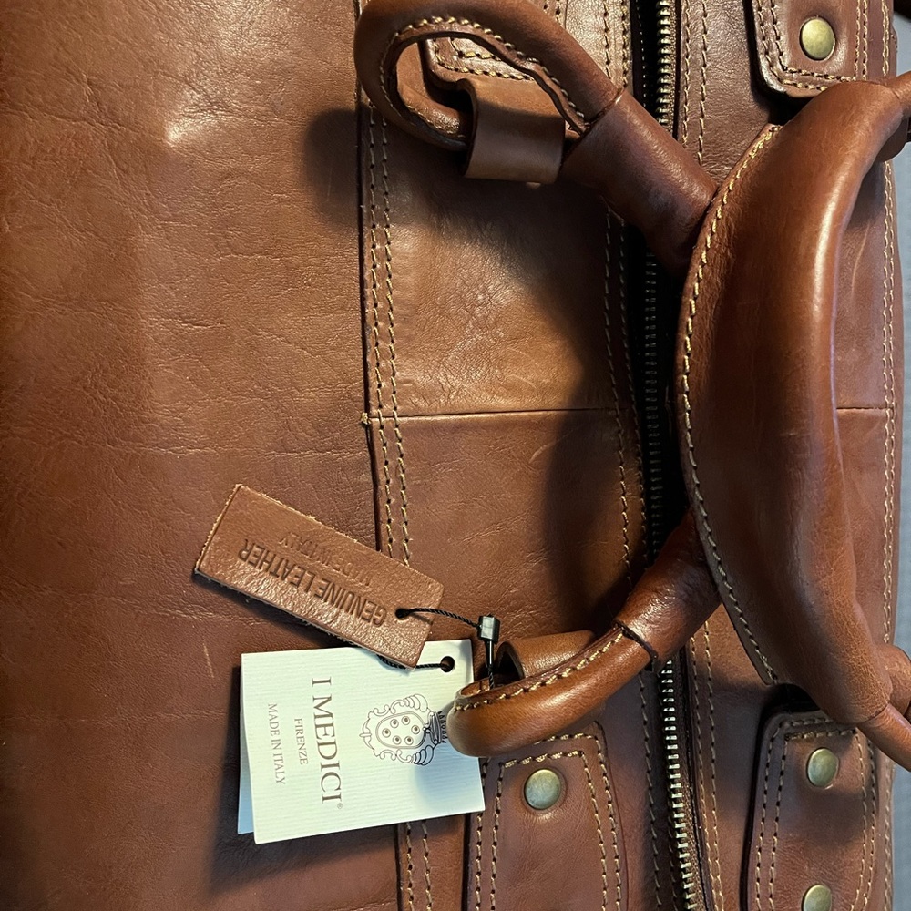 Medici Italian leather travel bag